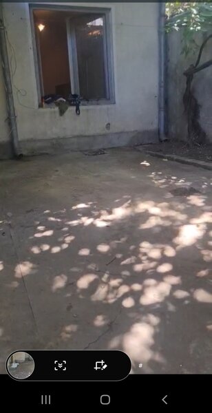 Traian de vanzare casa la curte